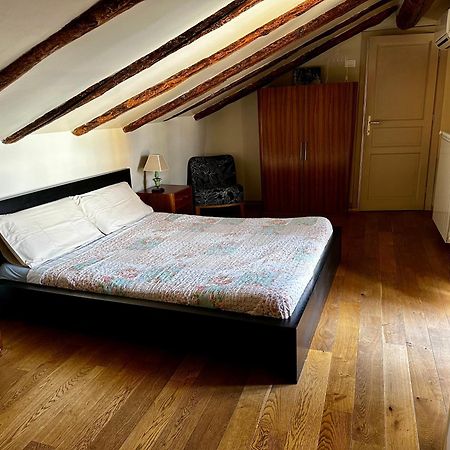 Appartement Le Finestre Sulla Mole à Turin Extérieur photo