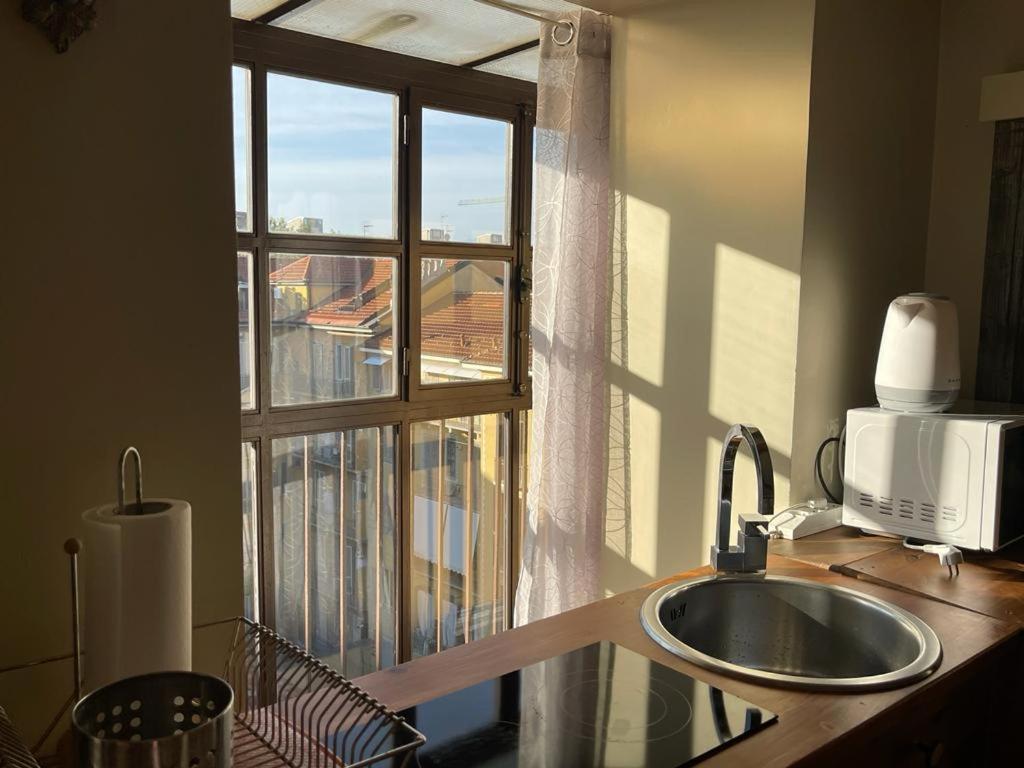 Appartement Le Finestre Sulla Mole à Turin Extérieur photo