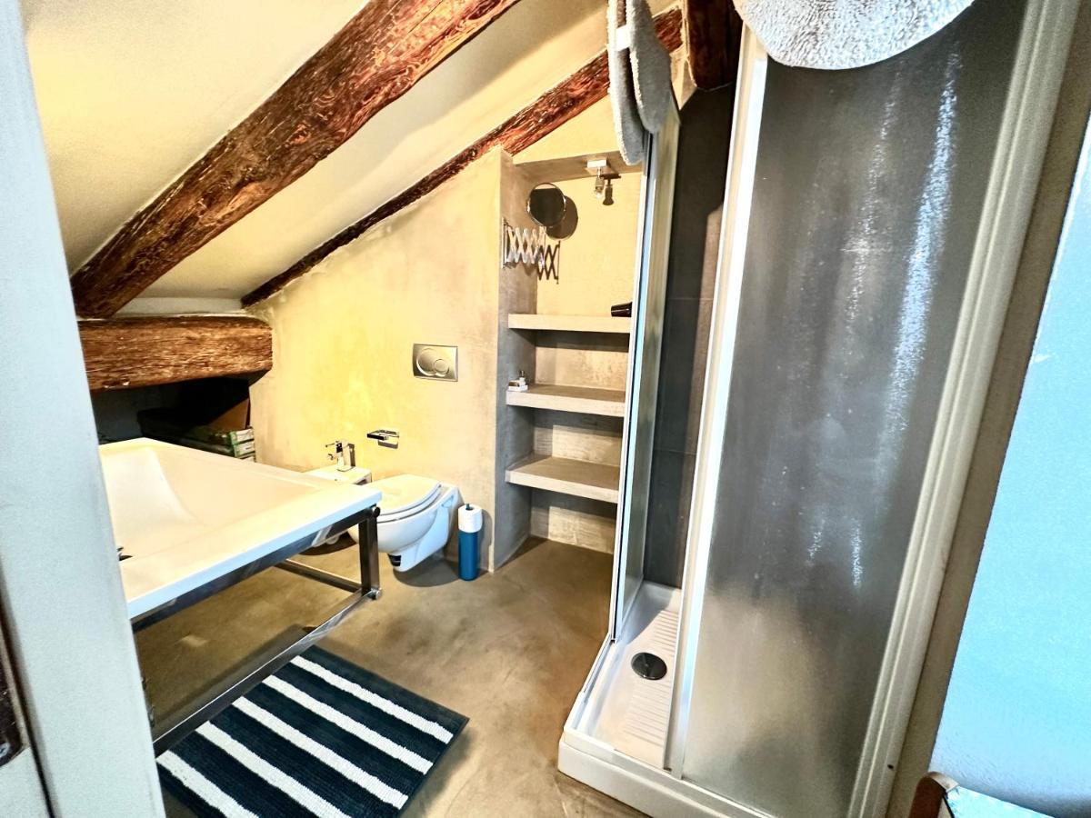 Appartement Le Finestre Sulla Mole à Turin Extérieur photo