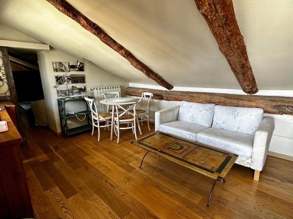 Appartement Le Finestre Sulla Mole à Turin Extérieur photo