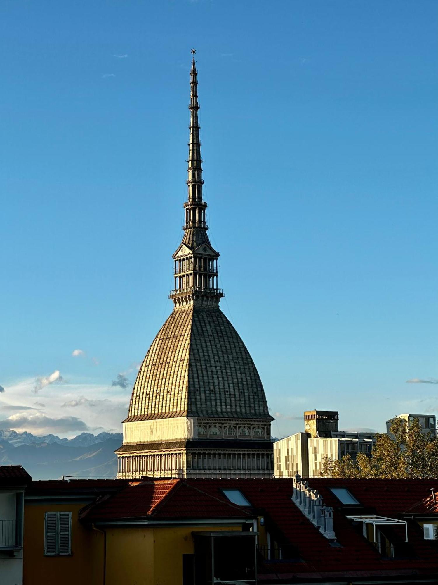 Appartement Le Finestre Sulla Mole à Turin Extérieur photo