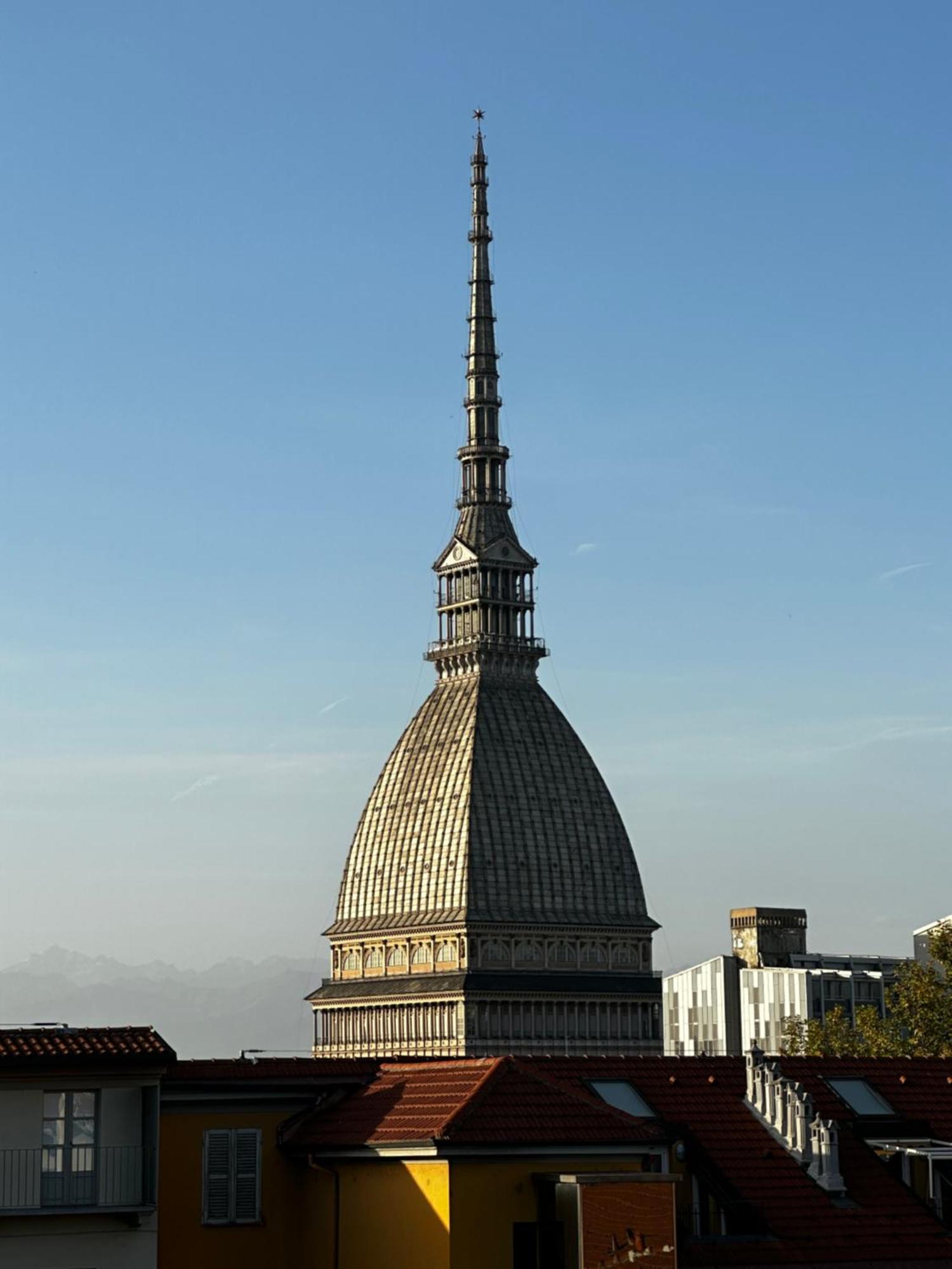 Appartement Le Finestre Sulla Mole à Turin Extérieur photo